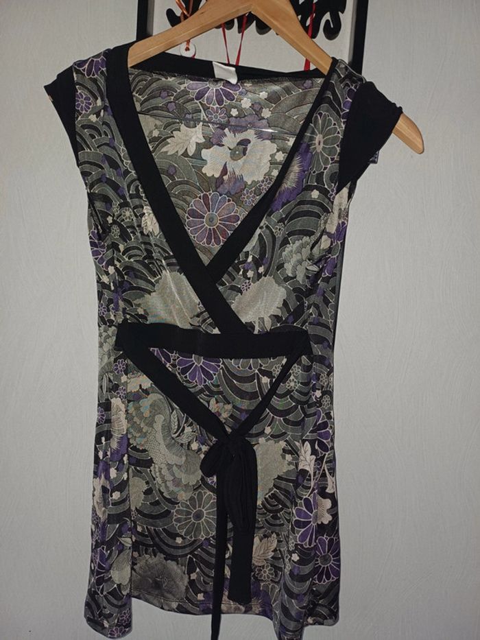 Débardeur camaieu
Taille 3