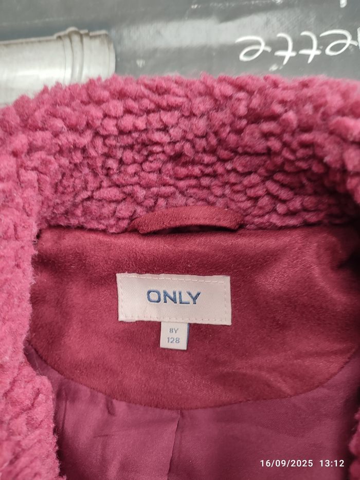 Veste effet fourrure bordeau  128 cm fille - photo numéro 2