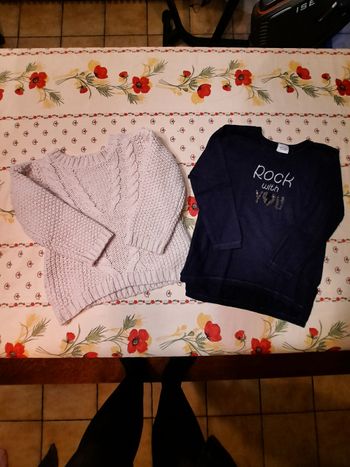 Lot de 2 pulls dont chaud 5 ans