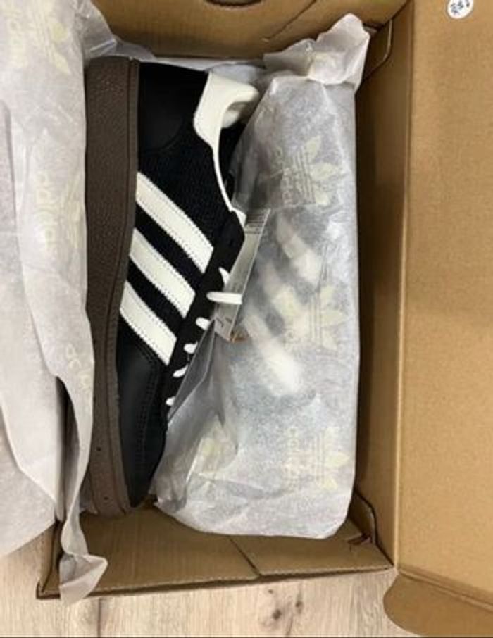 Adidas Spezial noires & blanches - Taille 40 - photo numéro 4