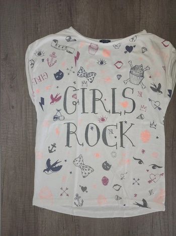 T shirt Kiabi 10 ans " Girls Rock "