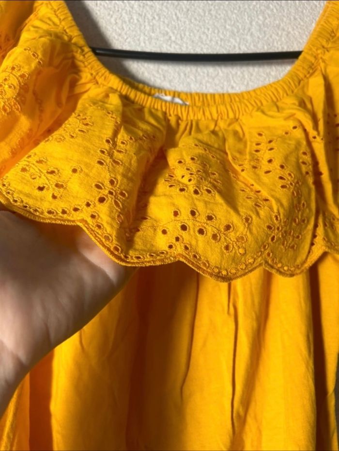 Tee shirt épaule dénudée