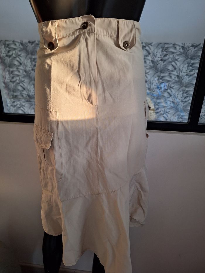 Jupe beige mi-longue 16 ans ou 32 - photo numéro 3