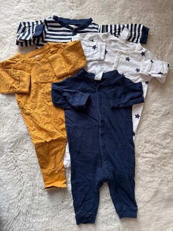Pyjamas 62cm