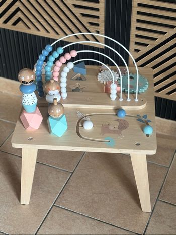 Table d’activité bois bébé