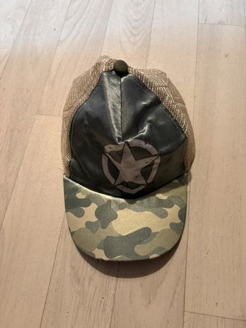 Casquette visière motif camouflage en filet derrière 2