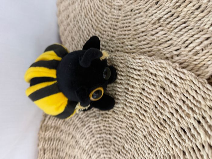 Marionnette "Abeille" - Beleduc - photo numéro 1