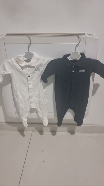 Lot.de 2 pyjama ɓébé hugo boss taille 1 mois