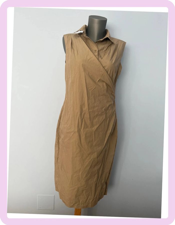Robe Taupe Sans Manches Weekend MaxMara – Élégance Décontractée 🤍