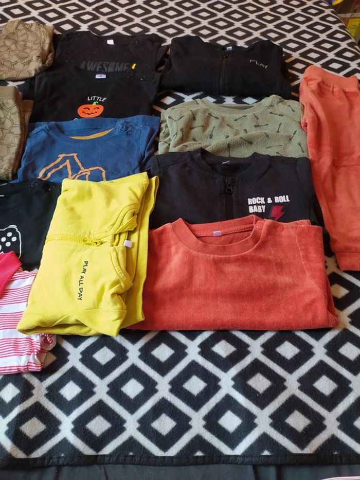 Lot de vêtements - photo numéro 3
