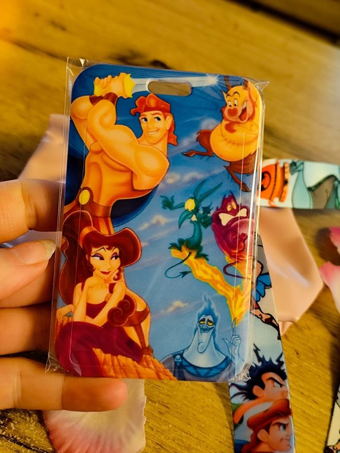 porte carte badge Disney hercule - photo numéro 3