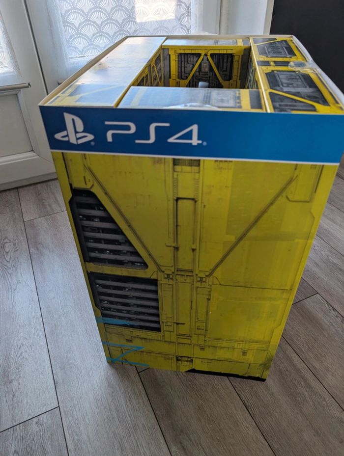 Coffret collector Cyberpunk 2077 PS4/Ps5 Neuf - photo numéro 14