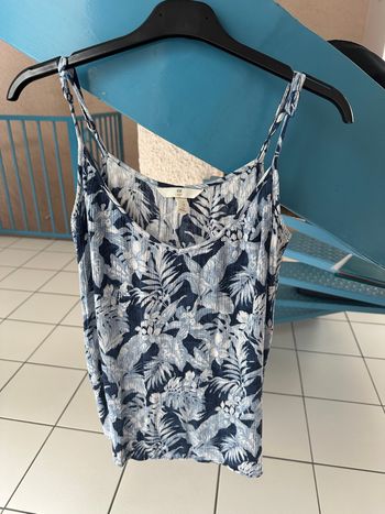 Top / débardeur tons bleu H&M taille 36