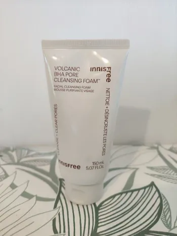 Innisfree mousse purifiante visage 150ml valeur 20€  à utiliser 12 mois après ouverture