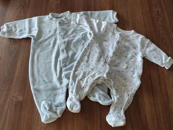 Lot de 2 pyjamas 1 mois