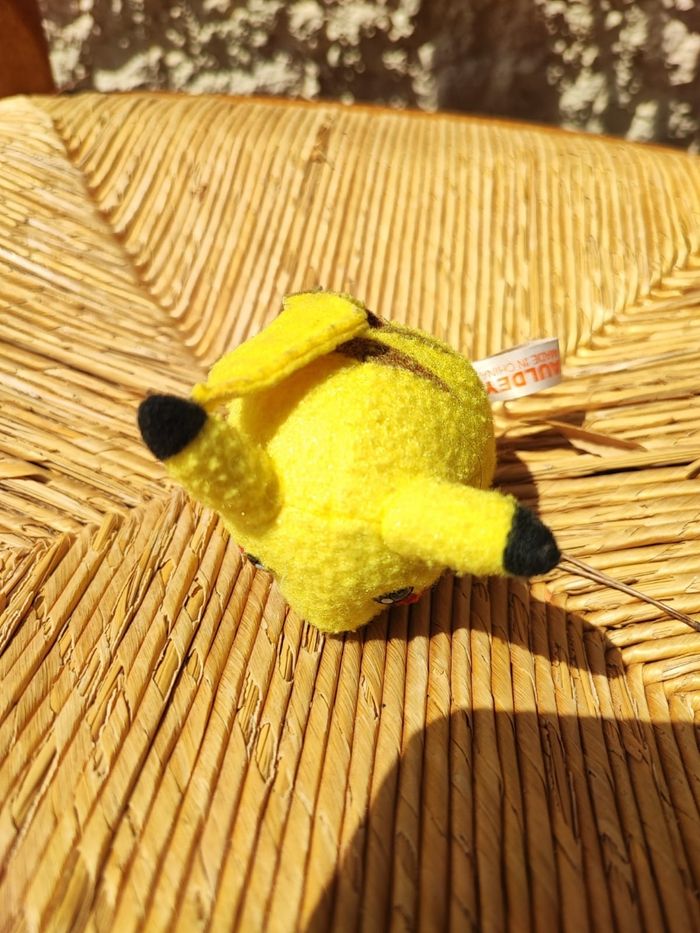 Peluche doudou vintage Pikachu pokémon A - photo numéro 7