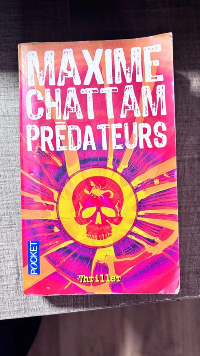 📚 Livre prédateurs de Maxime Chattam