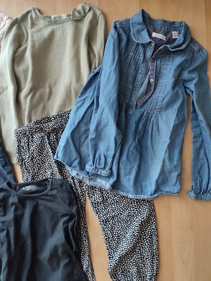 Lot vêtements fille 8 ans. - photo numéro 2