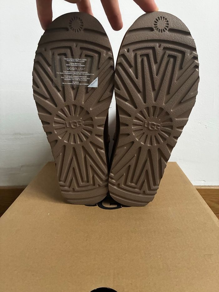 UGG Classic Ultra Mini Platform - Taille 37 - Neuves - photo numéro 4