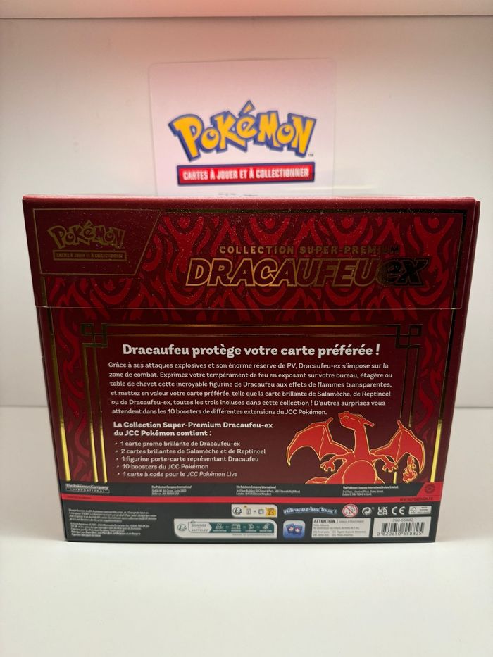 Coffret Pokémon super premium Dracaufeu EX figurine - photo numéro 4