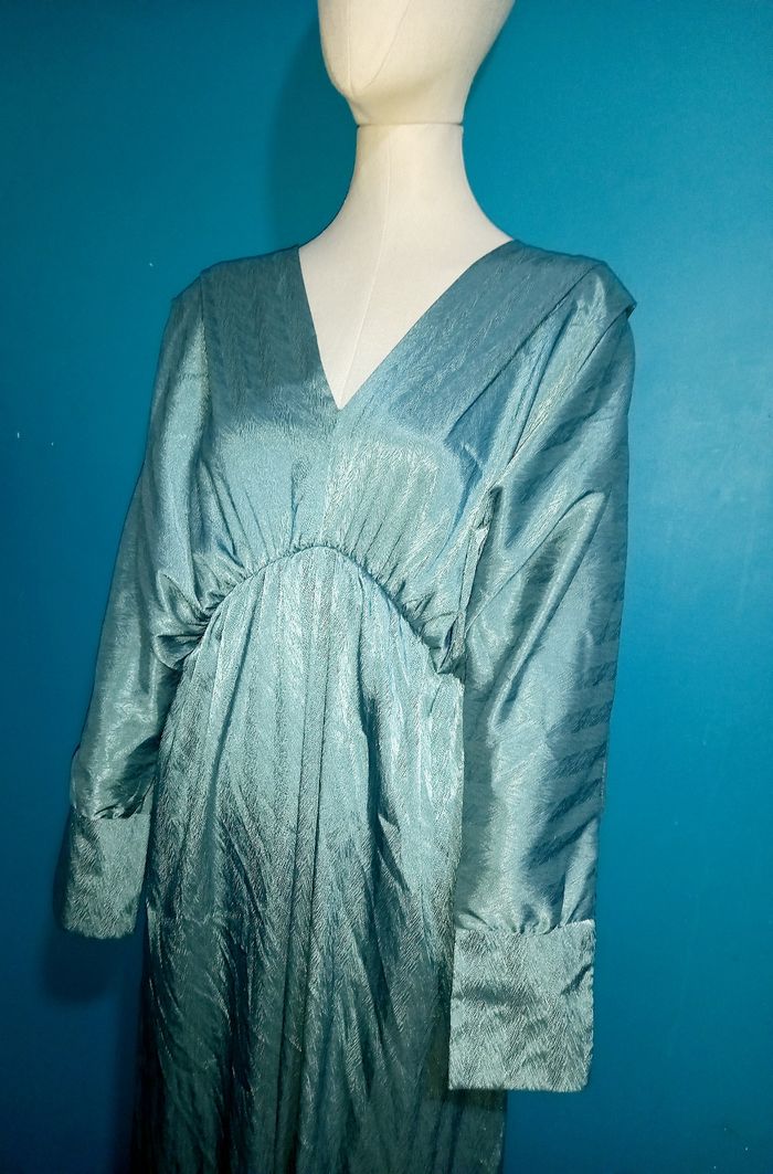 Robe de soirée - photo numéro 2