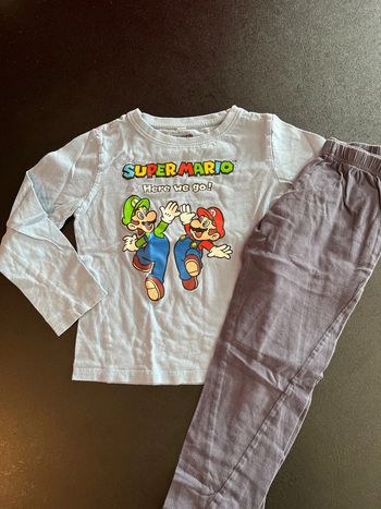 Pyjama Mario
