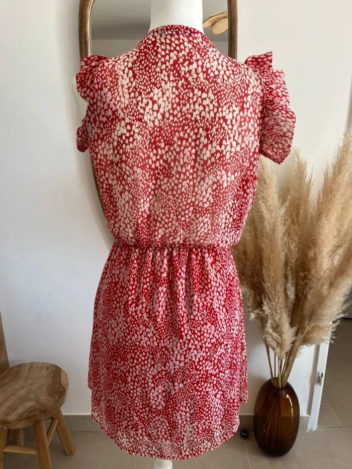 Robe rouge Rue des Abbesses - photo numéro 7