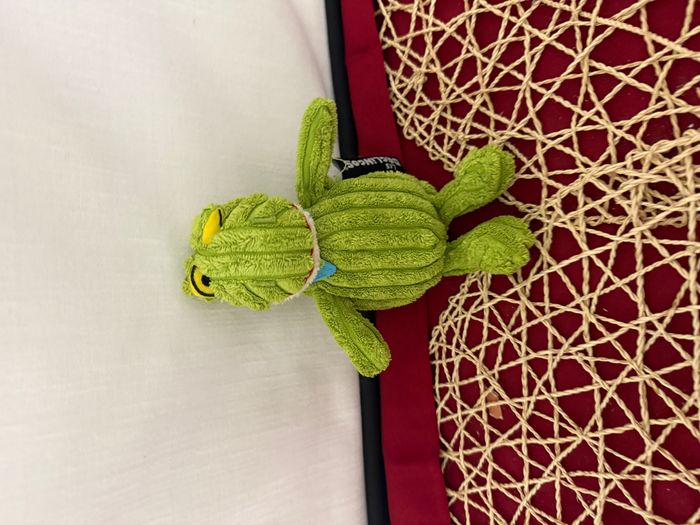 Petite Peluche Grenouille Vert Croakos Col LES DEGLINGOS - photo numéro 2