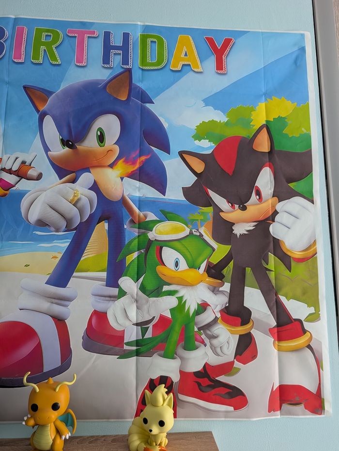 Toile Sonic joyeux anniversaire 125 cm par 80 cm - photo numéro 4