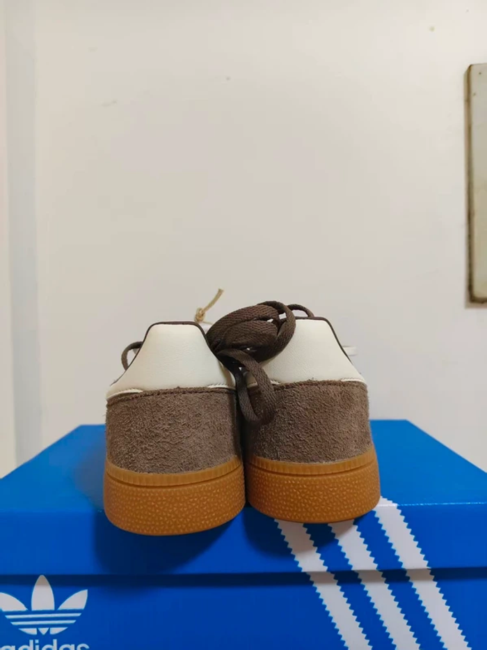 Adidas Handball taille 44.5 - photo numéro 4