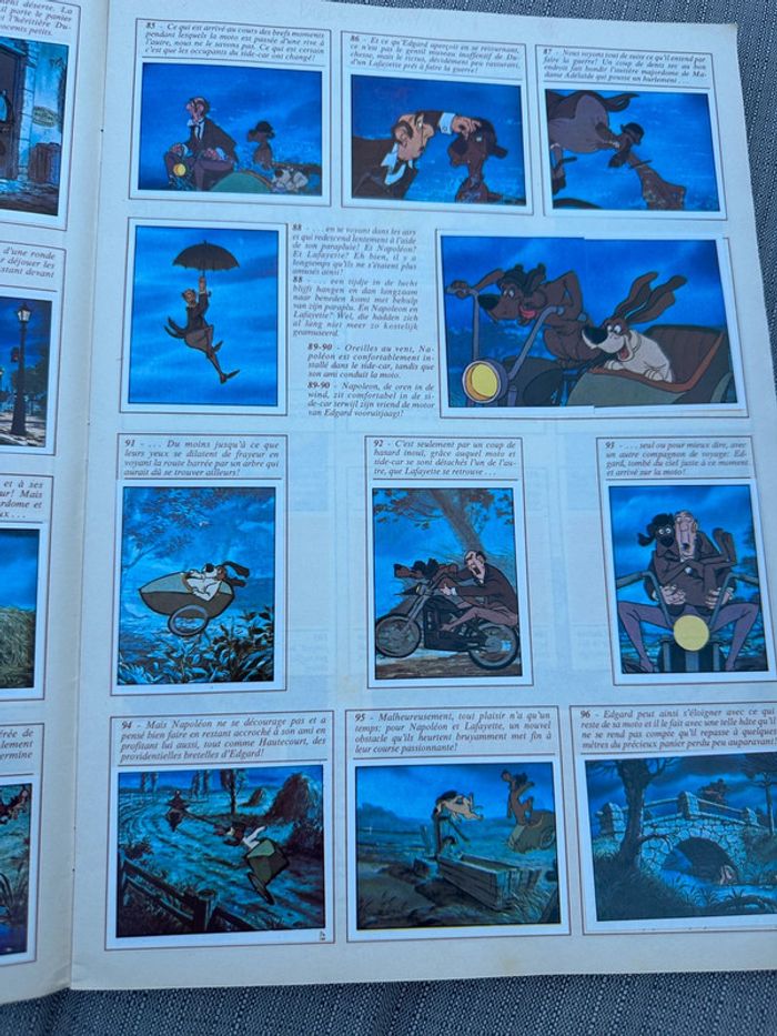 Album vignettes Panini grand format complet ancien Walt Disney Les Aristochats chats autocollants - photo numéro 8