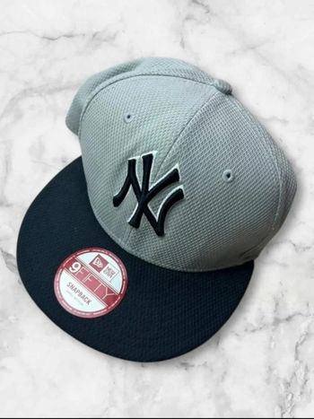 New Era 9FIFTY New York Yankees Snapback Gris et Noir Taille Small-Medium