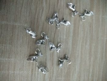 Lot de 2 breloques chien