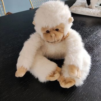 Peluche singe