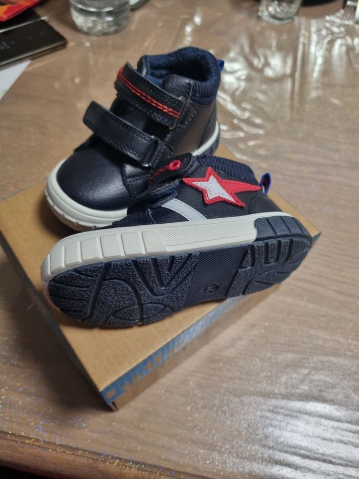 Chaussure bebe - photo numéro 3