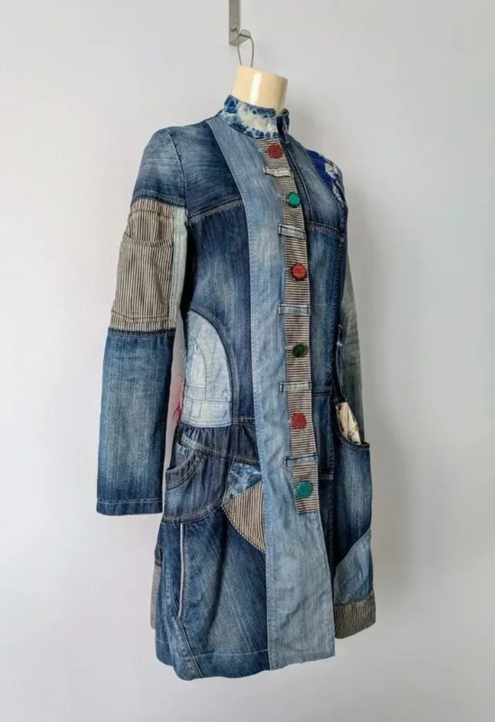 Manteau en jean patchwork - Desigual - taille 36/38 - photo numéro 3