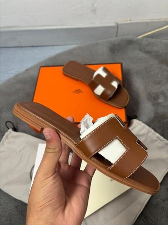 Sandales Hermes Oran neuve pour femme en cuir taille 38 - photo numéro 3