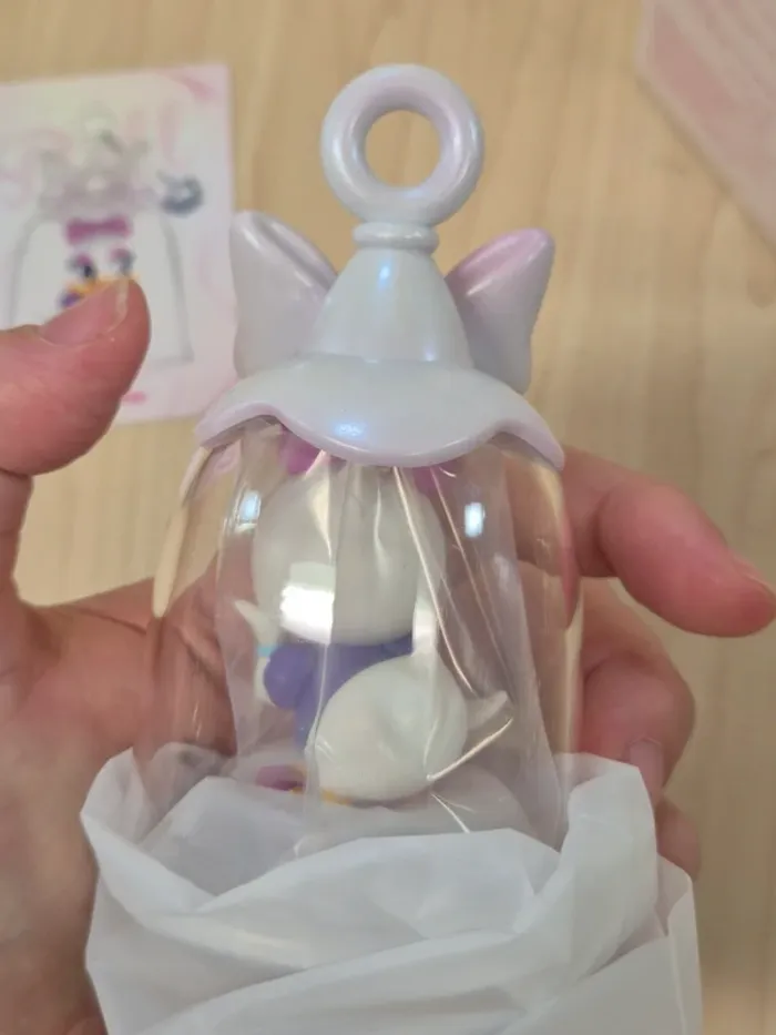 Figurine Pop Mart Disney Bell : Daisy - photo numéro 6