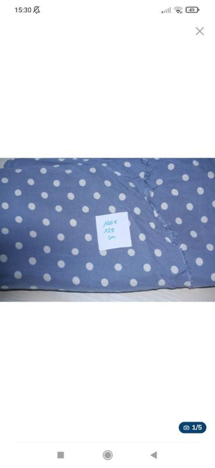 Coupon tissu viscose bleu pois