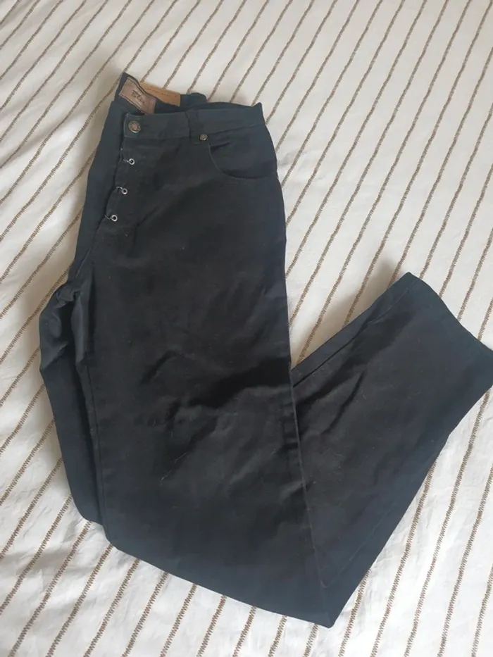 Pantalon noir percings 38 - photo numéro 4