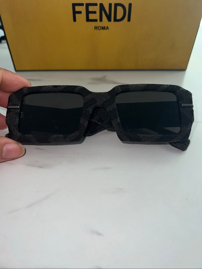 Lunette fendi - photo numéro 7