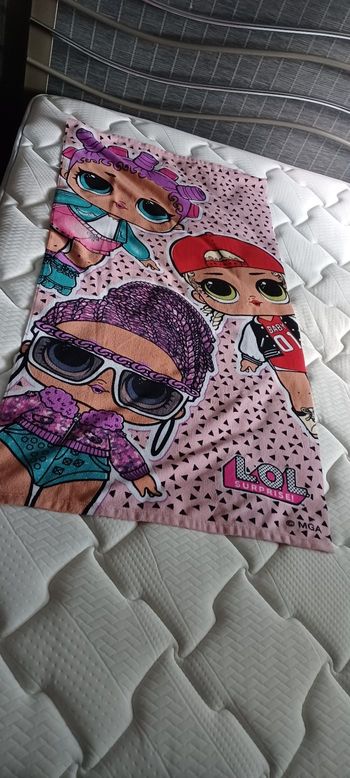 Très jolie serviette de plage