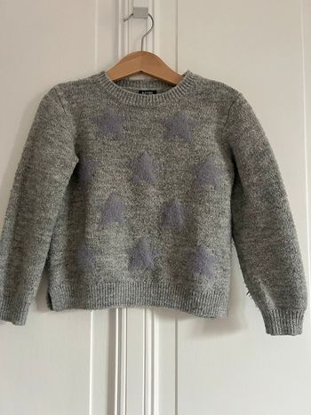 Pull kiabi gris étoiles 5 ans
