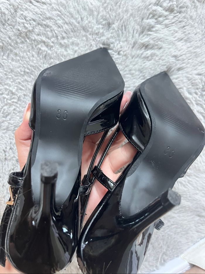 Escarpins noirs et rouge vernis à talons – Neufs - photo numéro 5