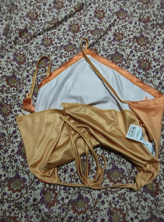 Top orangé - photo numéro 2