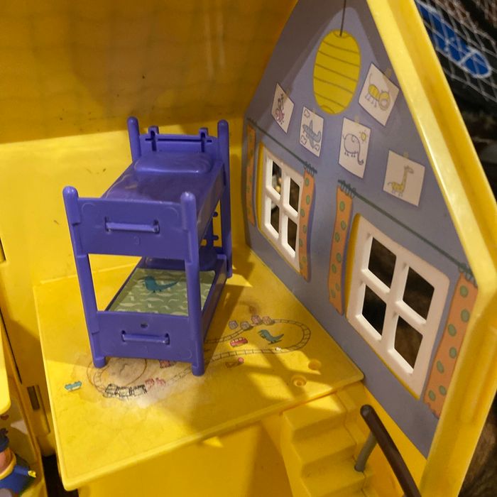 Maison peppa piG et personnages - photo numéro 4