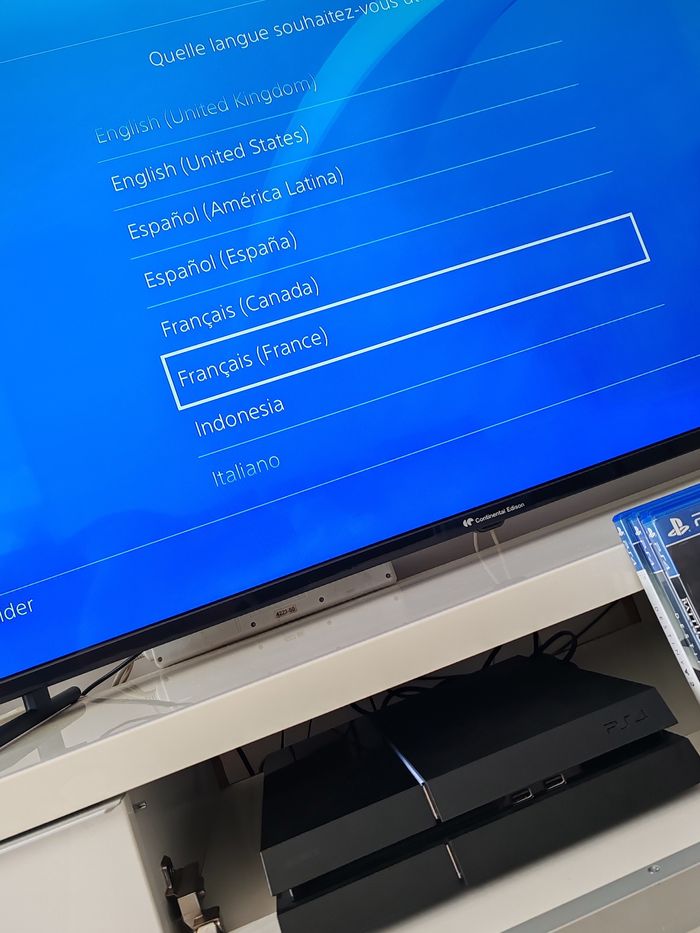 PS4 500Go – Très bon état + 4 jeux + manette Battletron quasi neuve - photo numéro 4