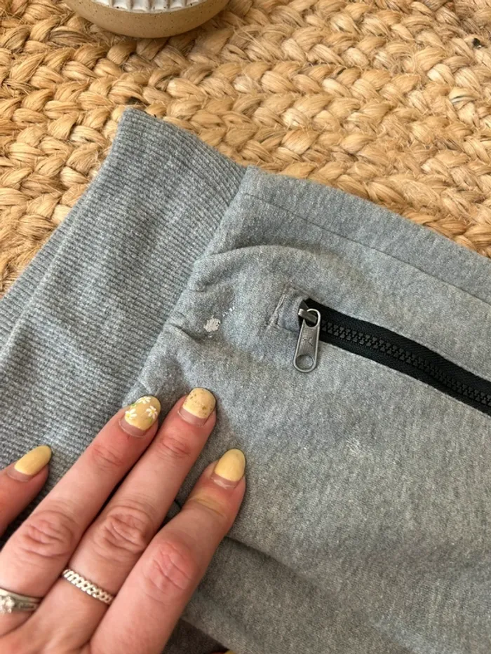Pantalon jogging gris taille M - photo numéro 2