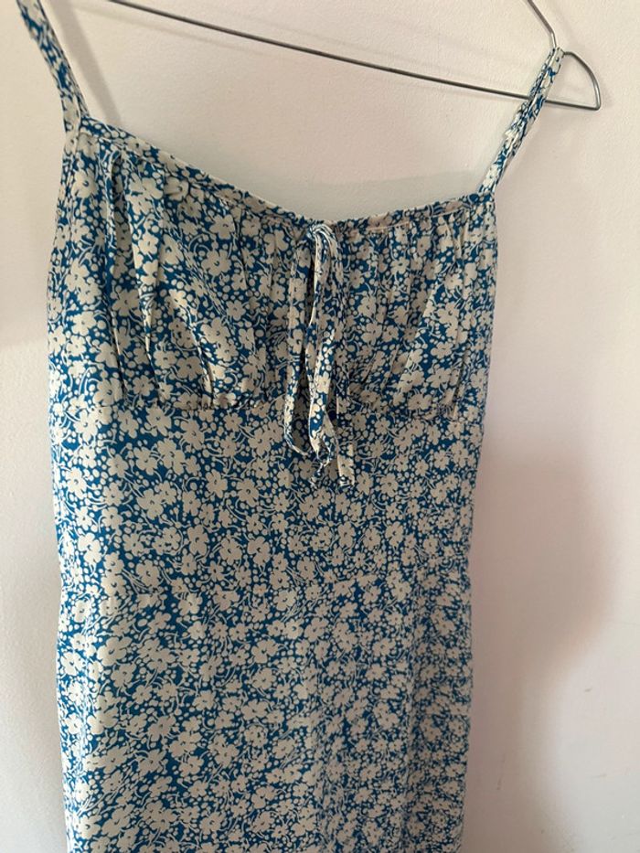Petite robe, SHEIN fendu sur le bas taille 34 - photo numéro 3