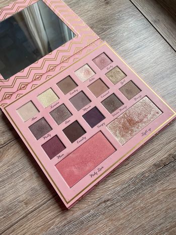 Palette de maquillage elsamakeup